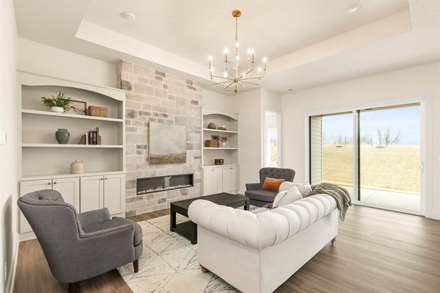 1360 SE Menlo Drive, Waukee, IA 50263