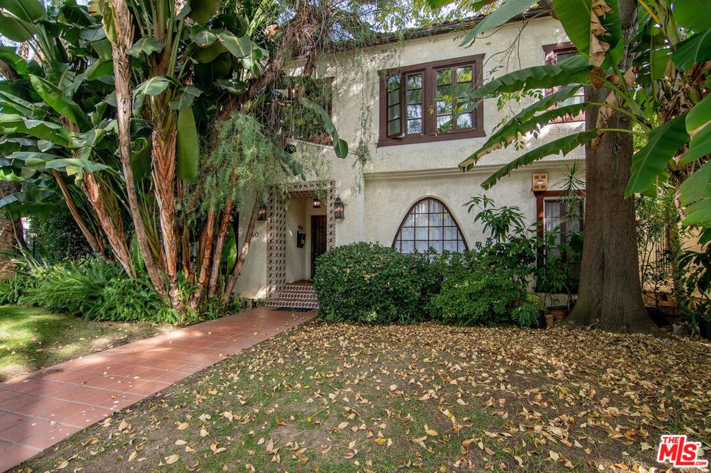 340 N Oakhurst Drive 205, Beverly Hills, CA 90210 — exterior