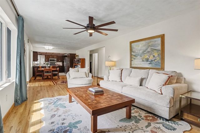 309 Sib Rumery Street, Wayland, MI 49348