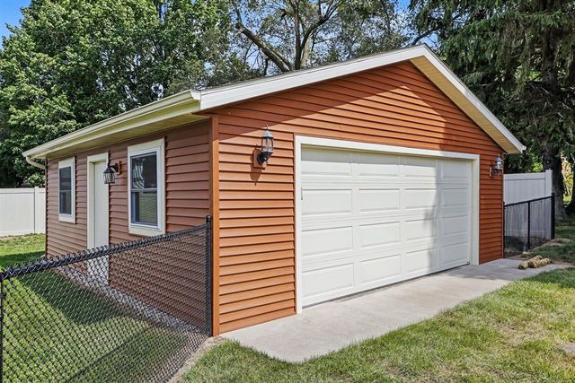 309 Sib Rumery Street, Wayland, MI 49348