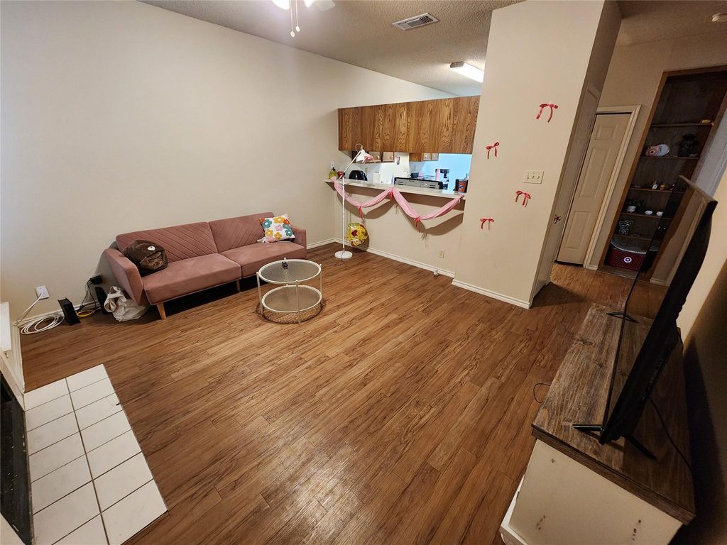 2414 Longview ST 306, Austin, TX 78705