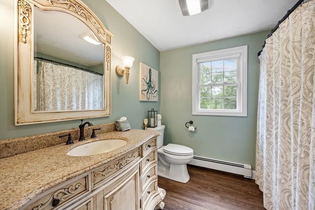 2 Bettys Neck Rd, Lakeville, MA 02347