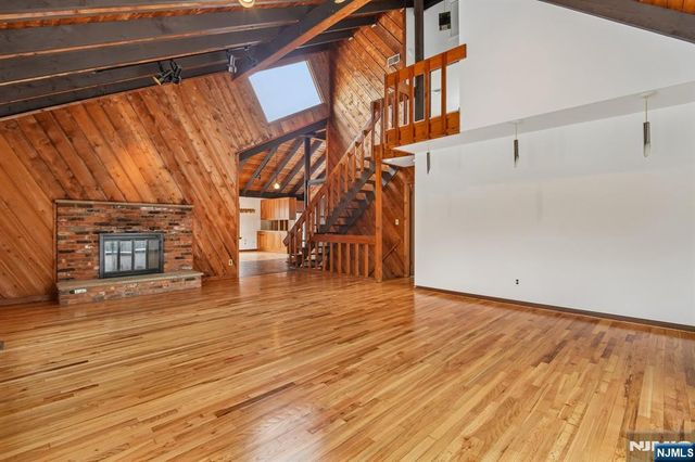 159 N Deer Trail, Ramsey, NJ 07446