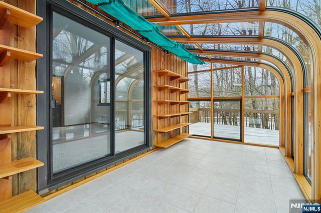 159 N Deer Trail, Ramsey, NJ 07446