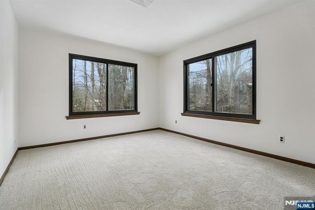 159 N Deer Trail, Ramsey, NJ 07446