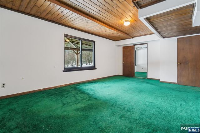 159 N Deer Trail, Ramsey, NJ 07446