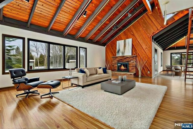 159 N Deer Trail, Ramsey, NJ 07446