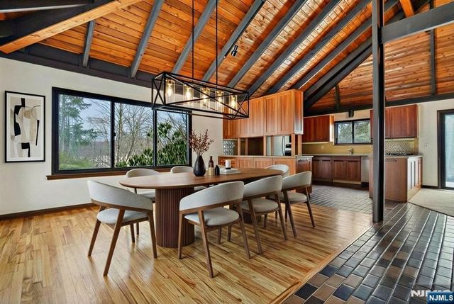 159 N Deer Trail, Ramsey, NJ 07446