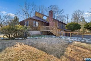 159 N Deer Trail, Ramsey, NJ 07446