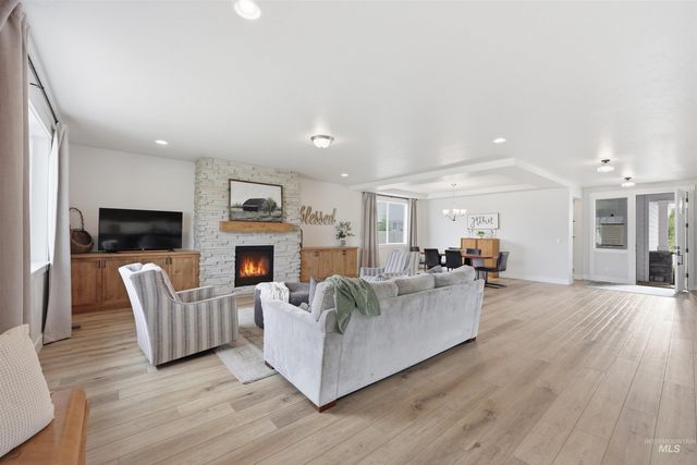 17643 N Pass City Pl., Nampa, ID 83687