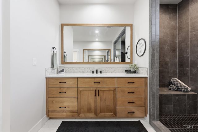 17643 N Pass City Pl., Nampa, ID 83687