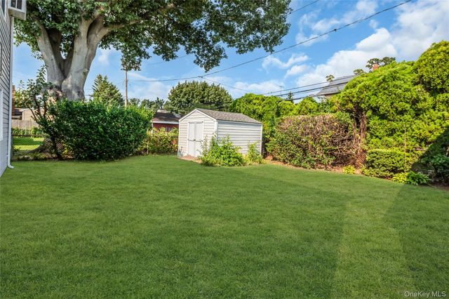 9 Academy Lane, Levittown, NY 11756
