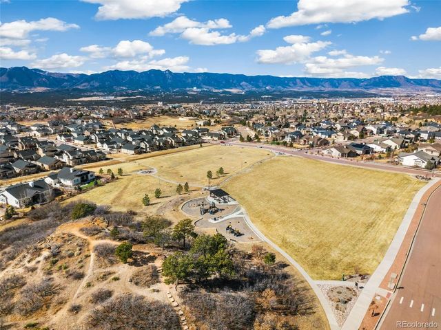 1992 Walnut Creek Ct, Colorado Springs, CO 80921