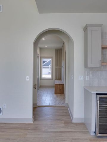 1113 N DIVISION Street, Waunakee, WI 53597