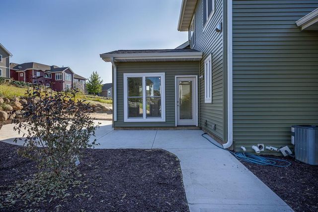 1113 N DIVISION Street, Waunakee, WI 53597