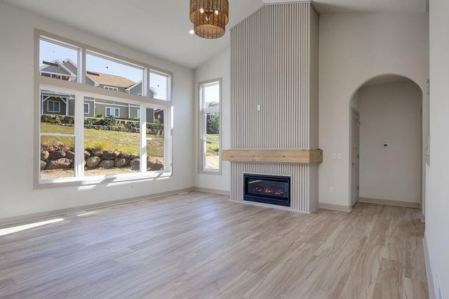 1113 N DIVISION Street, Waunakee, WI 53597