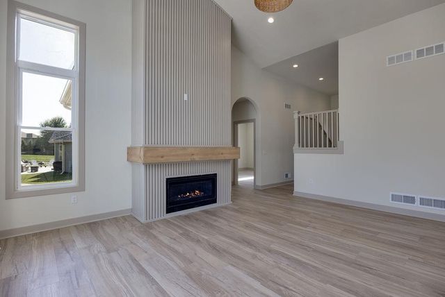 1113 N DIVISION Street, Waunakee, WI 53597