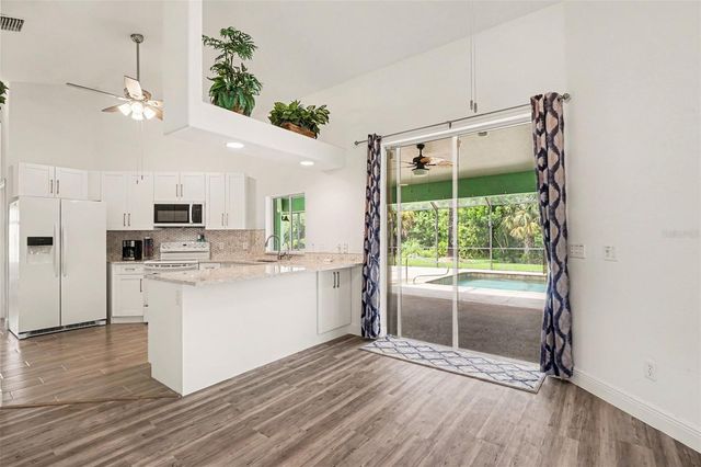 405 POINSETTIA AVENUE, Lehigh Acres, FL 33972