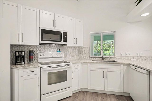 405 POINSETTIA AVENUE, Lehigh Acres, FL 33972