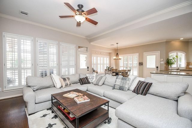 6526 Adobe Trails Drive, Sugar Land, TX 77479