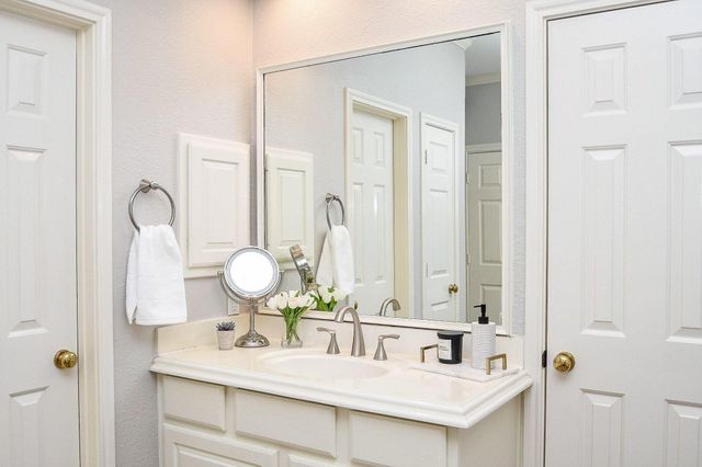 6526 Adobe Trails Drive, Sugar Land, TX 77479