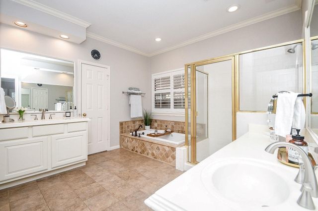 6526 Adobe Trails Drive, Sugar Land, TX 77479