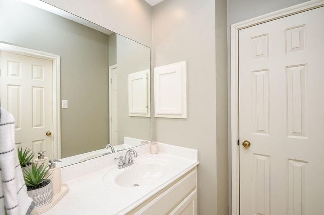 6526 Adobe Trails Drive, Sugar Land, TX 77479