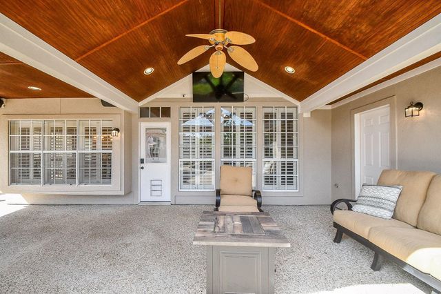 6526 Adobe Trails Drive, Sugar Land, TX 77479