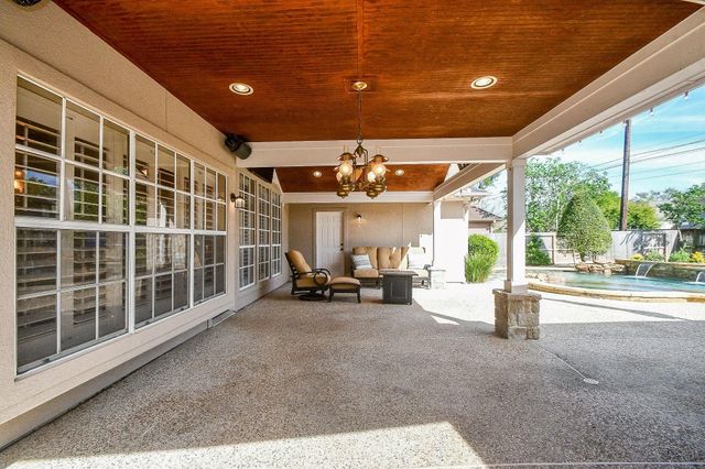 6526 Adobe Trails Drive, Sugar Land, TX 77479