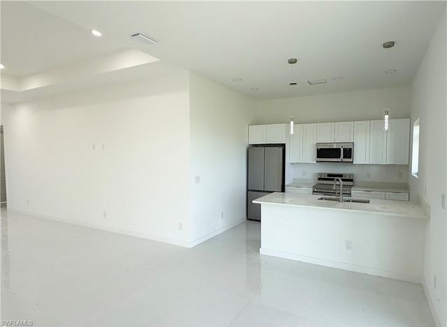 4213 Caloosa PKWY N, Cape Coral, FL 33993