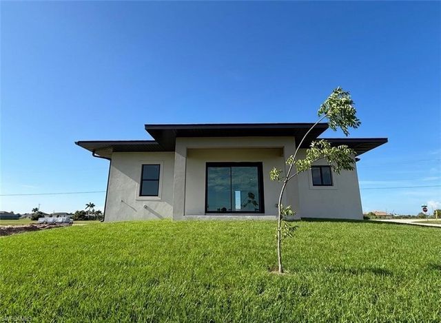 4213 Caloosa PKWY N, Cape Coral, FL 33993