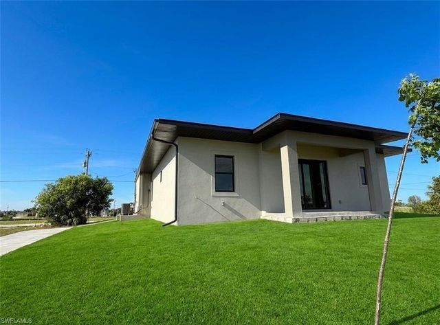 4213 Caloosa PKWY N, Cape Coral, FL 33993