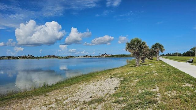 4213 Caloosa PKWY N, Cape Coral, FL 33993