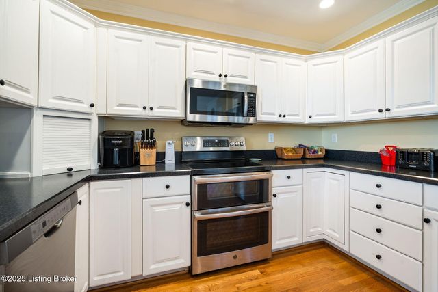 7909 Kendrick Crossing Ln, Louisville, KY 40291