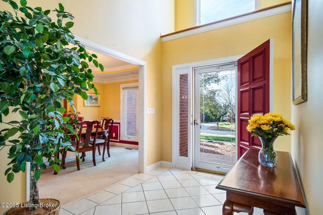 7909 Kendrick Crossing Ln, Louisville, KY 40291