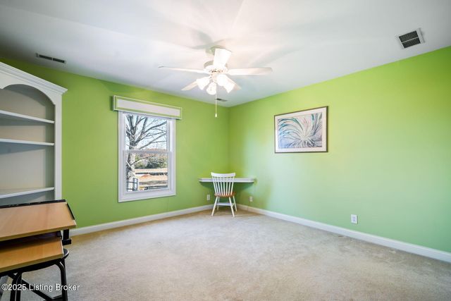 7909 Kendrick Crossing Ln, Louisville, KY 40291