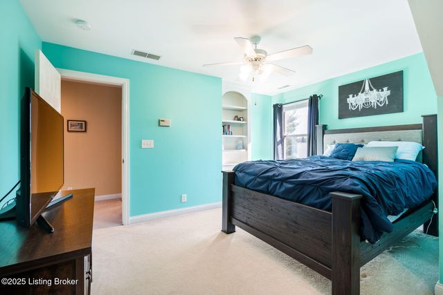 7909 Kendrick Crossing Ln, Louisville, KY 40291