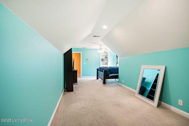 7909 Kendrick Crossing Ln, Louisville, KY 40291