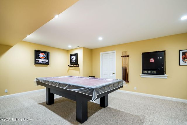 7909 Kendrick Crossing Ln, Louisville, KY 40291