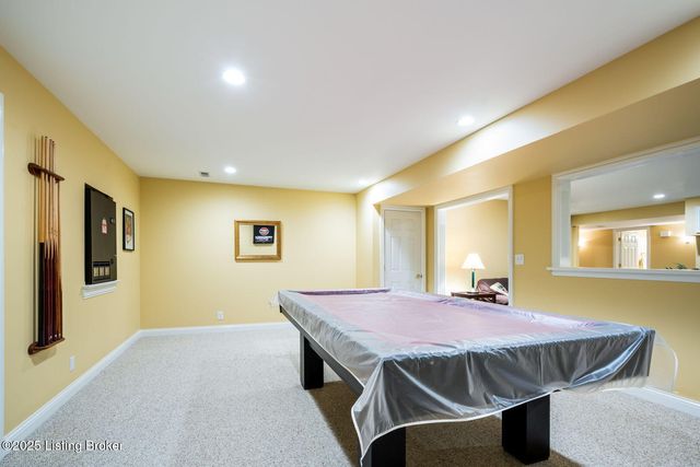 7909 Kendrick Crossing Ln, Louisville, KY 40291