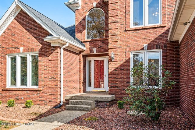 7909 Kendrick Crossing Ln, Louisville, KY 40291