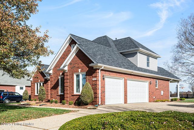 7909 Kendrick Crossing Ln, Louisville, KY 40291