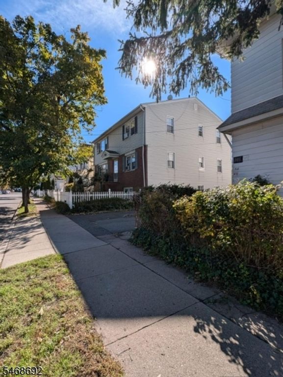 514 Monroe St, City Of Orange Twp., NJ 07050 — photo 2