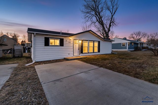 3207 W ST CLOUD, Rapid City, SD 57702