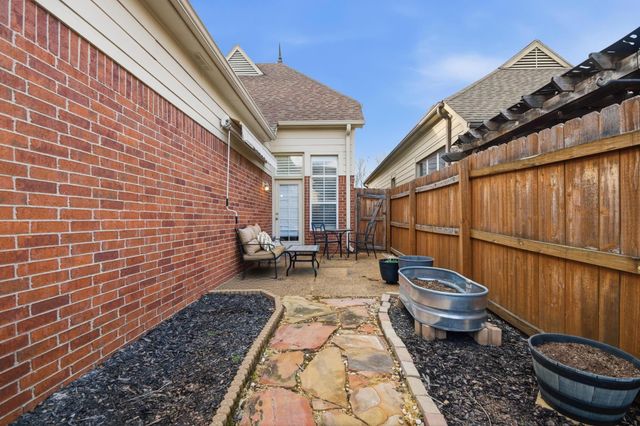 9945 OBAN DR, Cordova, TN 38016