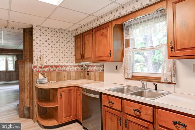 175 DELLVILLE RD, Duncannon, PA 17020