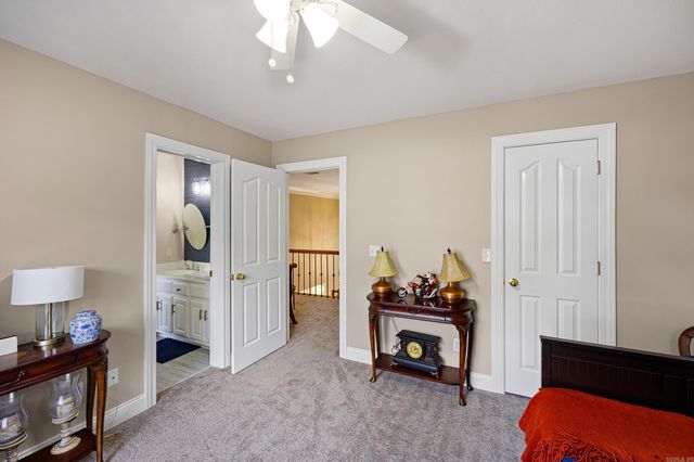 8 E Ridgeline Dr Drive, Russellville, AR 72802