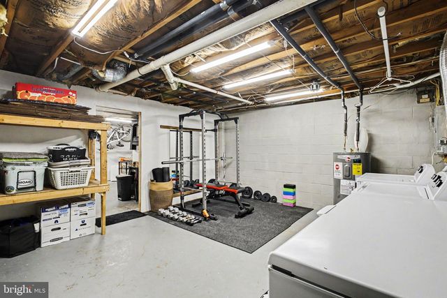 303 CHURCH ST, Lancaster, PA 17602