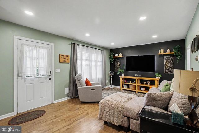 303 CHURCH ST, Lancaster, PA 17602