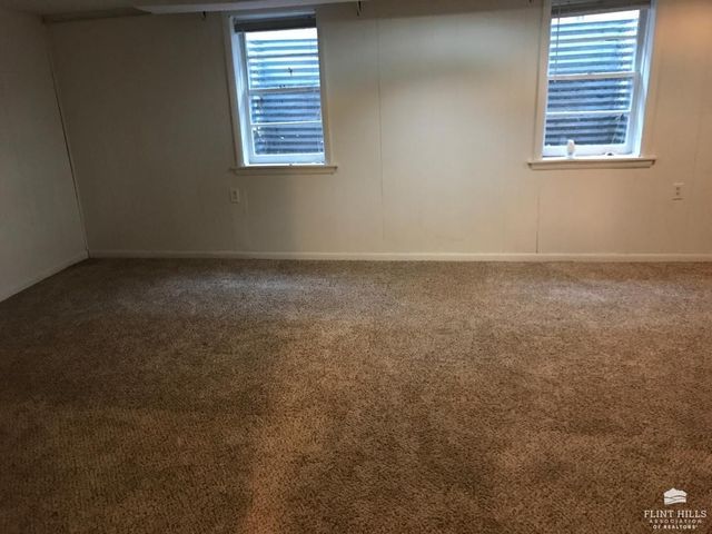 917 Bertrand Streets, Manhattan, KS 66502